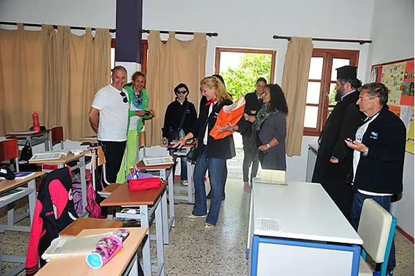 Equipping with school desks 5 classrooms of the High School in Patmos in cooperation with the non-pr
